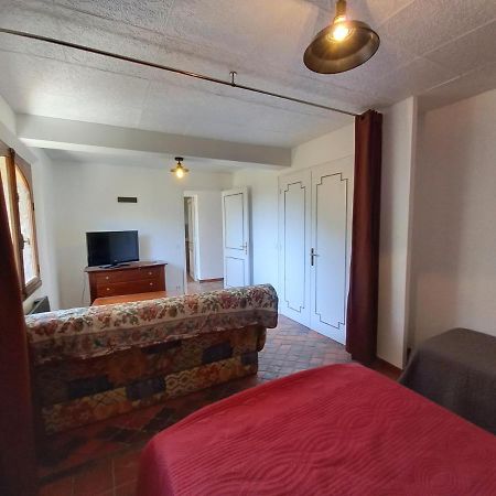 Les Pins Daire Le Castellet  Dış mekan fotoğraf