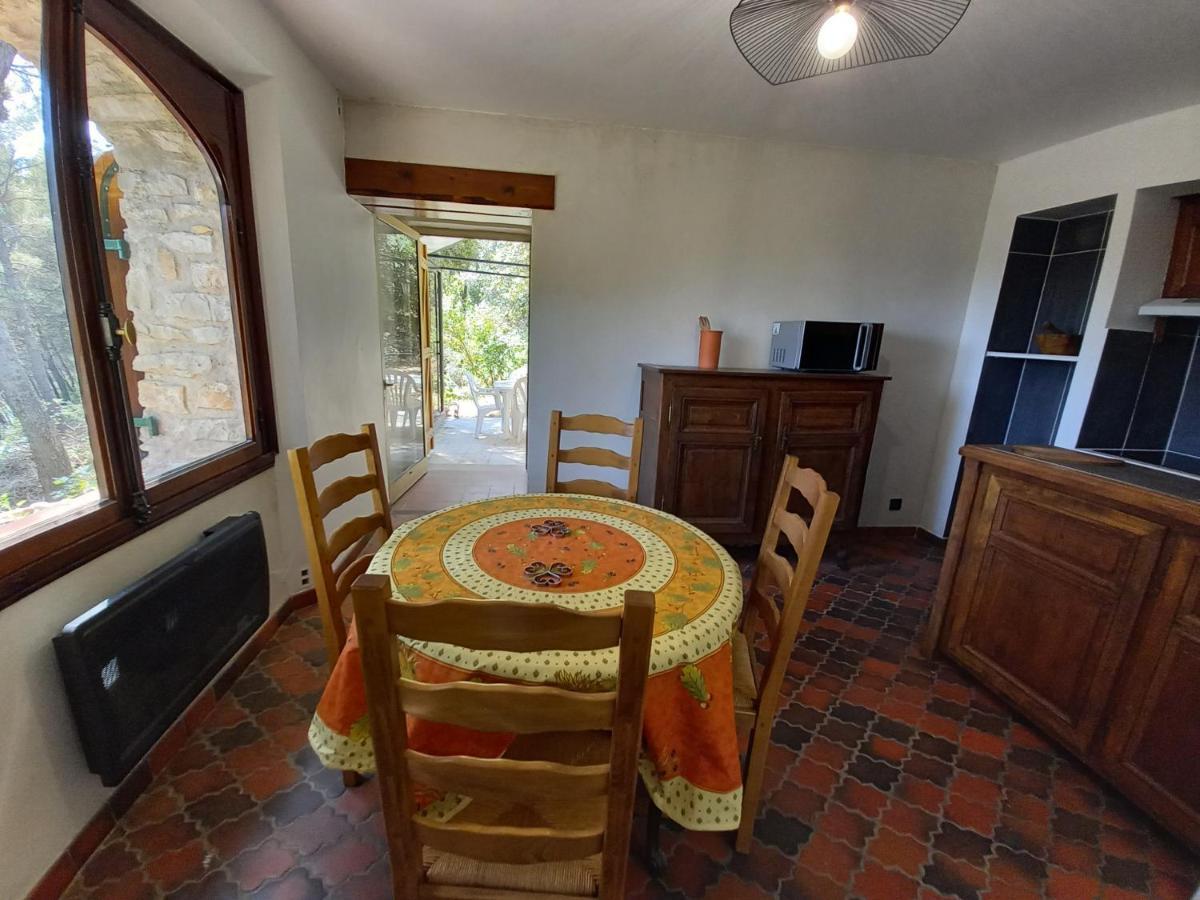 Les Pins Daire Le Castellet  Dış mekan fotoğraf