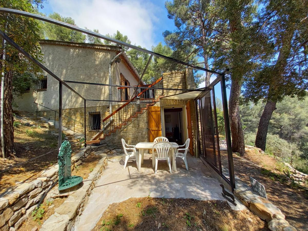 Les Pins Daire Le Castellet  Dış mekan fotoğraf